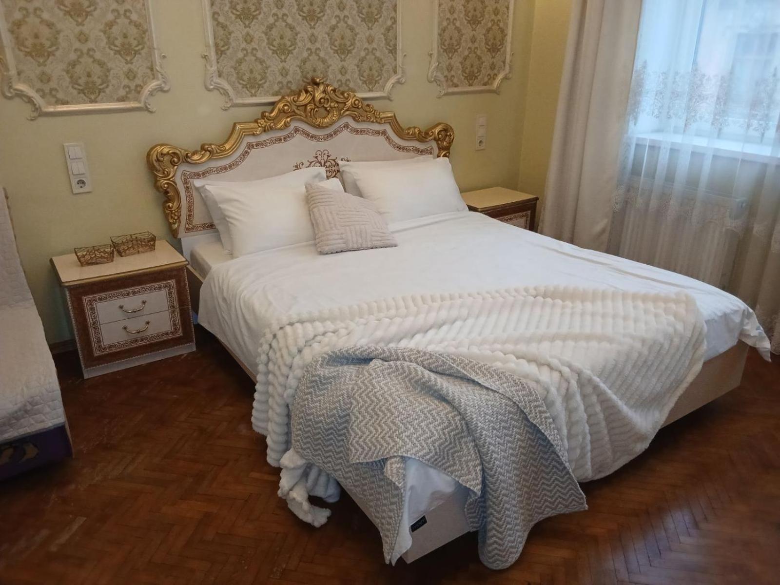 Квартира Возле Оперы Lviv Exteriör bild